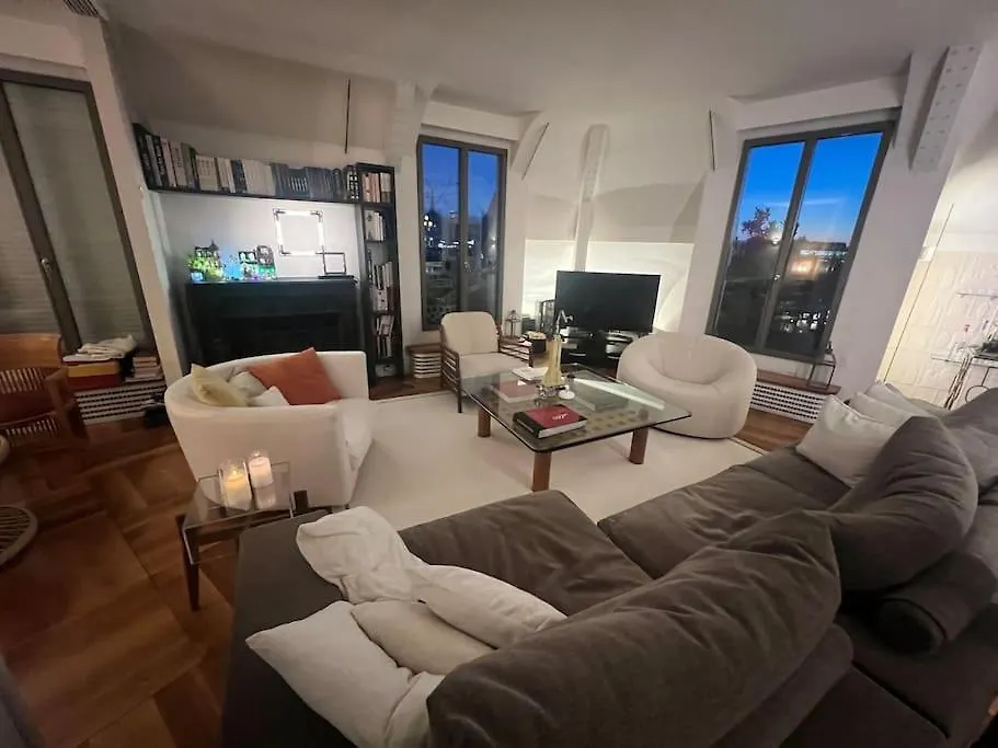 New Rbnb Eiffel Tower Rooftop 360 Terrace View And Parking Parijs 0*,  Frankrijk