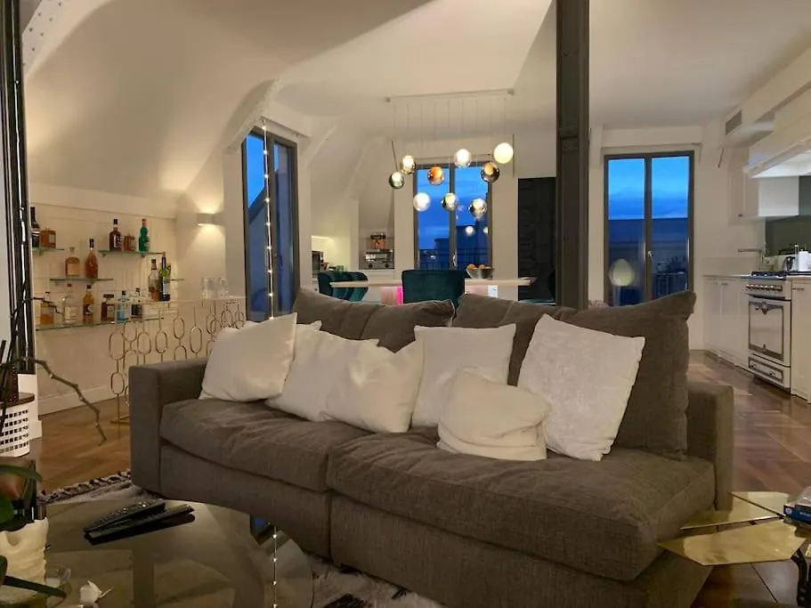 New Rbnb Eiffel Tower Rooftop 360 Terrace View And Parking Parijs Appartement