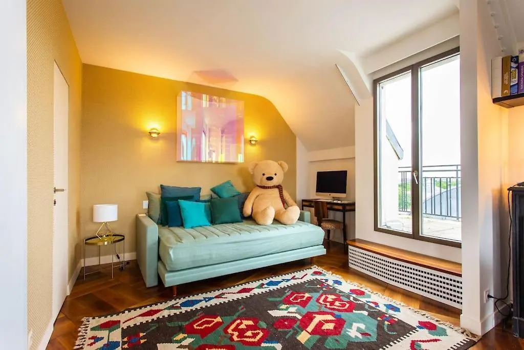 New Rbnb Eiffel Tower Rooftop 360 Terrace View And Parking Parijs